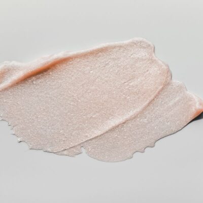 Liquid Glow Illuminator Tinted Prime & Highlighter – Bild 3